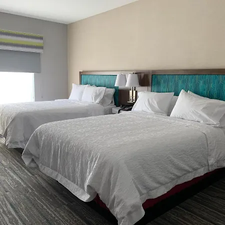 Hampton Inn & Suites Pekin