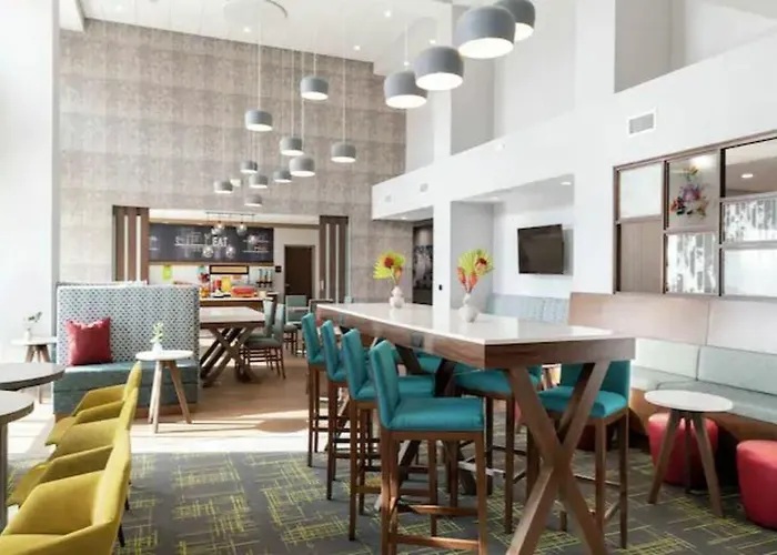 Hotel Hampton & 3*